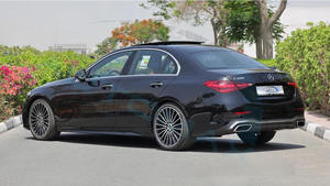 Autos Usados en PERFECTAS CONDICIONES, <span class=keywords><strong>Mercedes</strong></span>-Benz <span class=keywords><strong>Clase</strong></span> C <span class=keywords><strong>200</strong></span> AMG Premium Plus 2024, 1.5L RWD Sedán, Autos Usados Listos para Enviar <span class=keywords><strong>a</strong></span> Todo el Mundo - Product Image 5