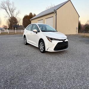 Toyota Corolla LE 2024 EN PERFECTAS CONDICIONES - Product Image 2