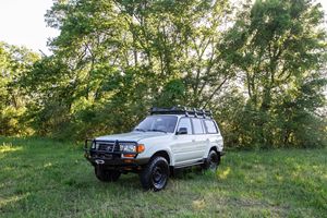 Oferta Especial: SUV 4x4 de 1995 en Perfectas Condiciones, Impecable, Excelente Estado, Mejor Oferta, Opción Premium, Listo para Exportar, Confiable - Product Image 4