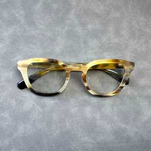 Gafas de Sol de Cuerno de Búfalo Hechas a Mano de Calidad Prémium Estilo Vintage con Forma de Diamante para Hombre y Monturas Ópticas al por Mayor - Product Image 3
