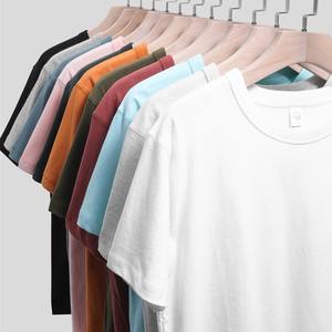 T-shirts pour hommes personnalisables dans toutes les couleurs et tailles, vente en gros et fabrication directe par un exportateur fiable du Bangladesh - Product Image 3