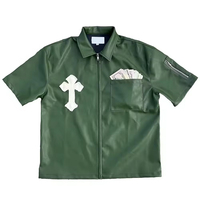 Chemise décontractée pour homme à manches courtes, coupe ample et oversize, en cuir PU, avec broderie de logo personnalisé, col montant et fermeture éclair, idéale pour l'hiver, écologique