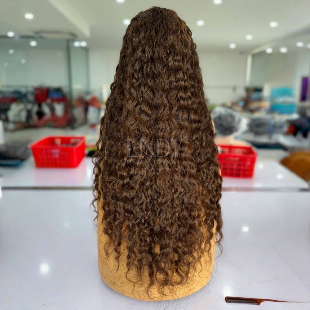 สีน้ำตาล