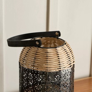 โคมไฟหลุมฝังศพอลูมิเนียมที่มีแม่ลายใบไม้ออกแบบสีได้เองทั้งในร่มและกลางแจ้งบ้านและสวนฟ้าผ่าดีไซน์คลาสสิก - Product Image 5