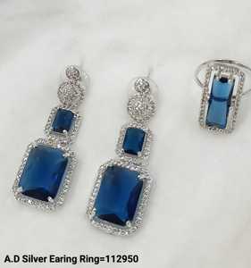BOUCLES D'OREILLES DE STYLE CLASSIQUE ET À LA MODE EN DIAMANT AMÉRICAIN POUR LES CADEAUX D'ANNIVERSAIRE ET DE NOËL BOUCLES D'OREILLES BIJOUX DE LUXE - Product Image 4
