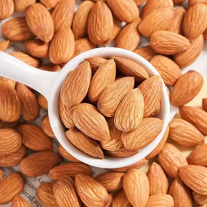 Amandes crues fraîches biologiques de Californie de qualité supérieure, 10 kg, vente en gros - Product Image 1