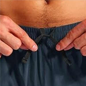 Short de fitness sur mesure pour hommes avec multi-poches respirant et à séchage rapide short de fitness Kore - Product Image 4