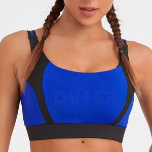 Sujetador deportivo acolchado para mujer con ajuste sin costuras Soporte ajustable Logotipo personalizado Tecnología de secado rápido para gimnasio - Product Image 4