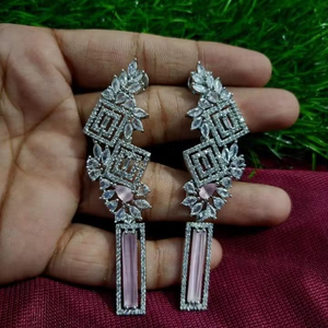CONJUNTO DE PENDIENTES ESTILO CLÁSICO DE DIAMANTE AMERICANO PARA BODAS CONJUNTO DE PENDIENTES ESTILO CLÁSICO DE MODA PARA MUJER Y NIÑA - Product Image 1