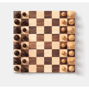 Jeu d'échecs élégant au design original avec échiquier en bois fait à la main pour débutants par les fournisseurs de la collection Royal Home - Product Image 3