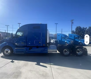 Camion semi-remorque T680 Sleeper d'occasion - Toit moyen, cabine couchette, 450 CV - Product Image 1