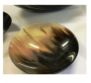 Cuerno de búfalo natural Rústico Moderno Oval Formas redondas Cuerno Plato de afeitar Hecho EN LA India - Product Image 3