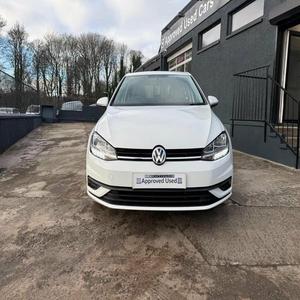 VOLKSWAGEN GOLF 1.6TDI S HATCHBACK 2018 D'OCCASION, CONDUITE À GAUCHE/DROITE - Product Image 1