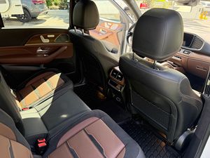 2024 A-M-G GLS 63 ไมล์น้อย เครื่องยนต์สมบูรณ์ ยาง R18 พร้อมส่ง - Product Image 6