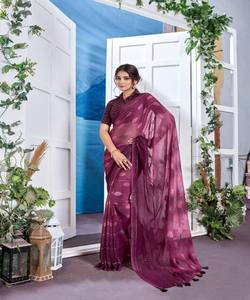 Saris de mariée et de soirée luxueux en georgette, coton, rayonne et soie avec broderies et designs modernes - Product Image 1