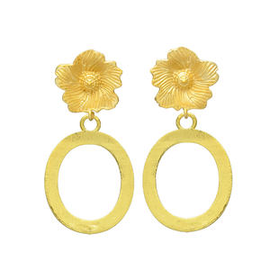 Nouvelle arrivée boucle d'oreille plaqué or fleur femme style ethnique - Product Image 1