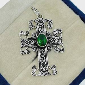 Pendentif en argent sterling émeraude verte, bijoux en filigrane faits à la main pour femmes et enfants, pierre précieuse élégante de haute qualité certifiée IGI - Product Image 1