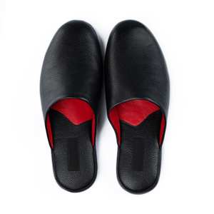 Chanclas de cuero genuino hechas a mano en negro y marrón para mujer, diseño plano moderno de MS Handicraft - Product Image 1