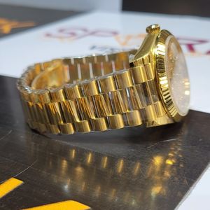 Montre mécanique de luxe unisexe en or, cadran entièrement serti de diamants, lunette en cristal, boîtier en acier inoxydable, style classique doré - Product Image 6