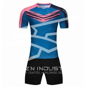Vente en gros Ensemble de maillots de volley-ball Impression par sublimation Uniformes de conception de logo personnalisé pour les équipes de club - Product Image 2