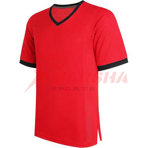 เสื้อฟุตบอลผ้าระบายอากาศแบบกำหนดเอง ปี 2026 พรีเมียม สำหรับผู้ชาย เสื้อฟุตบอลสโมสรแบบกำหนดเองพร้อมโลโก้ ชุดฟุตบอลแบบระเหิดสี - Product Image 6