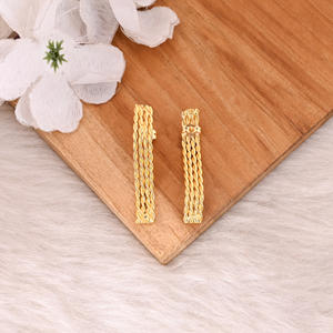 Boucles d'oreilles en laiton de haute qualité, plaquées or, nouveau design, boucles d'oreilles en métal pour cadeau, boucles d'oreilles dorées à vendre - Product Image 4