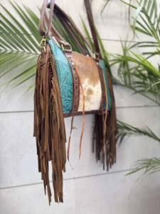 Sac fourre-tout en fourrure de vachette élégant pour femmes avec frange en fourrure de peau de cheveux multi-usage sac à main en cuir de créateur fermeture à glissière grande capacité - Product Image 2