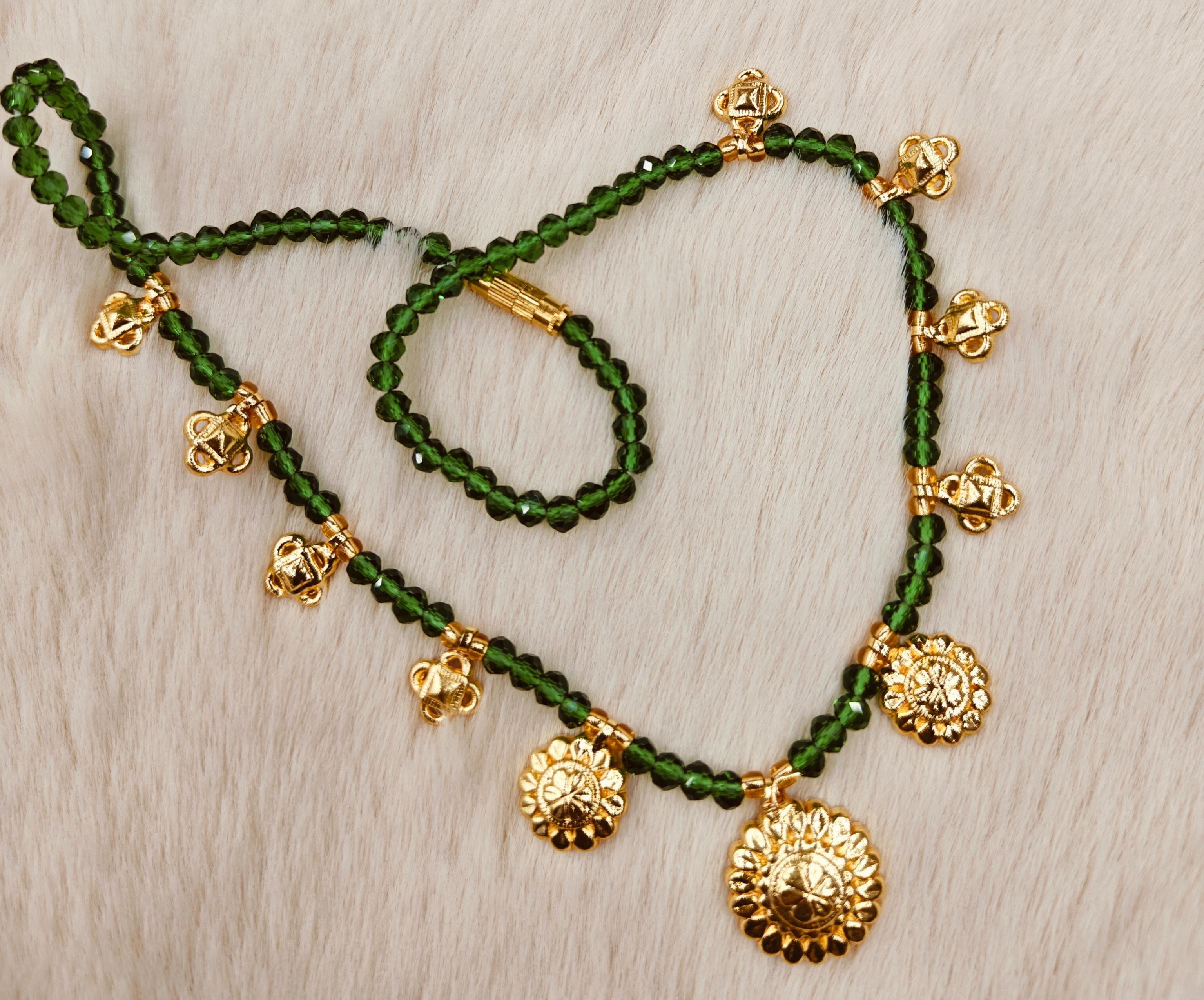 สีเขียว