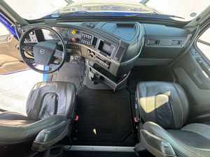 Achetez chez nous : Excellent camion-cabine VNL860 d'occasion 2020, prêt à être expédié dans le monde entier, livraison porte-à-porte. - Product Image 2