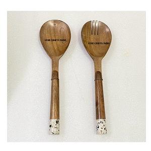 2024 résine de bois d'acacia la plus abordable avec poignée en béton serveur de salade Couverts de serveur de salade uniques avec cuillère et fourchette hautes - Product Image 1