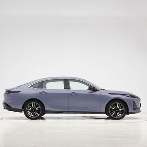 Sedán Eléctrico de Largo Alcance 2024, Tracción Trasera, Conducción Inteligente Avanzada, Versión Pro, 601-700 km NEDC, 90-110 kWh - Product Image 6