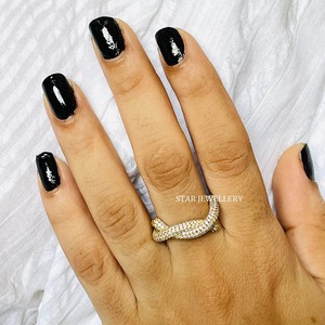 Bague d'anniversaire de luxe pour femme en or massif 14 carats sertie de diamants naturels en pavé torsadé - Product Image 1