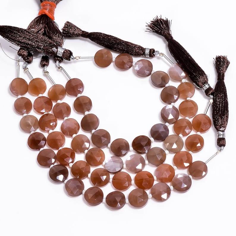 สีน้ำตาล