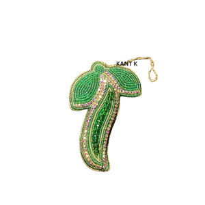 Adorno Navideño Hecho a Mano con Cuentas de Mariposa, Decoración Colgante Festiva para la Temporada Navideña, Accesorio para Árbol de Navidad para el Hogar y la Oficina - Product Image 2