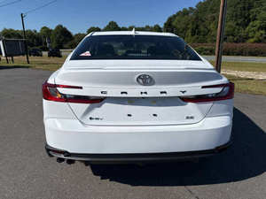 Sedán Mediano Usado 2025, Motor Eficiente de 2.5L, Transmisión Automática, Seguridad y Tecnología Modernas, Suministrado desde Japón - Product Image 2