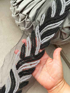 Garniture en dentelle brodée vibrante avec perles et décoration en tissu fait main à franges pour l'exportation mondiale - Product Image 4