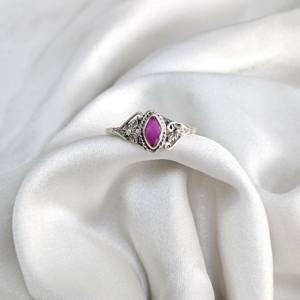 Bague en forme de marquise en argent avec rubis tendance Bague en argent léger avec pierres précieuses - Product Image 1