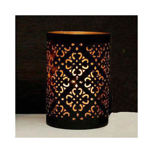 Bougeoirs en métal en aluminium en laiton fabriqués à la main dernier Style de conception pour la décoration intérieure événements de noël pièce maîtresse thé personnalisé - Product Image 2