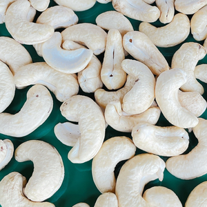 เม็ดมะม่วงหิมพานต์ W180เม็ดมะม่วงหิมพานต์มาตรฐาน ISO - Product Image 1