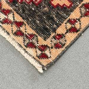 Tapis vintage, petit tapis turc de 1,7 x 3,3 pieds, tapis persan en laine rouge - Product Image 4