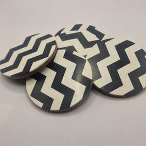 Ensemble décoratif élégant de qualité supérieure Dessous de verre en noyer noir blanc avec incrustation d'os Prix attractif pour tapis de table de qualité supérieure - Product Image 4