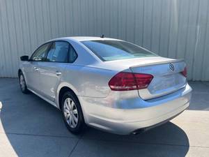 Voiture d'occasion Volkswagen Passat S P Z E V 2013 à bas prix à vendre - Product Image 4