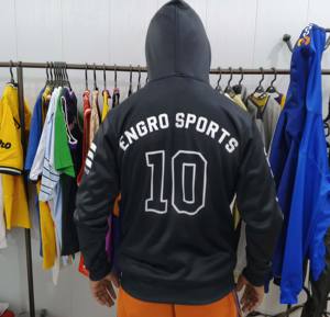 Design unique en gros personnalisé cousu noir noir pull à capuche pour homme, 100% coton sweats à capuche et sweat-shirts - Product Image 4