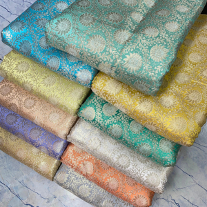 Tejido Jacquard de brocado contemporáneo para prendas modernas e interiores decorativos Disponible a granel y personalizado - Product Image 1