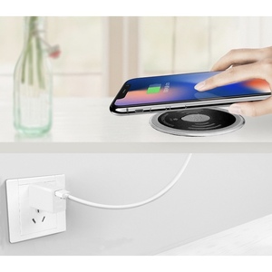 แท่นชาร์จไร้สายอัจฉริยะ 5W รองรับพอร์ต Type-C  ปรับแต่งโลโก้ได้ พร้อมใบรับรอง ROHS และ FCC มาตรฐานสหรัฐอเมริกา ผลิตจากวัสดุ PU สำหรับอุปกรณ์ Type-C - Product Image 2