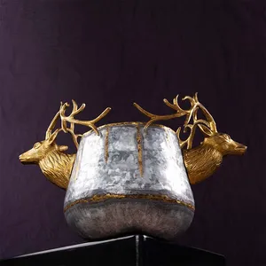 Seau à glace en argent de qualité supérieure avec texture martelée, élégant pour les événements, design pour refroidisseur, artisanat en métal fait à la main, texture martelée - Product Image 5