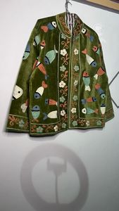 Chaqueta de terciopelo Suzani hecha a mano con diseño de pez bordado, abrigo estilo bohemio - Product Image 4