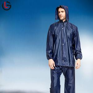 Trajes de lluvia informales transpirables y duraderos con un innovador sistema de ventilación y materiales resistentes al desgaste para una máxima comodidad - Product Image 4