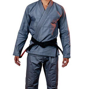 Traje de Jujutsu Gi bordado personalizado, uniforme de entrenamiento de primera calidad, tela duradera, perfecto para clases, gimnasios y práctica diaria - Product Image 1