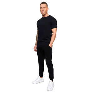 Vente en gros de t-shirts noirs personnalisés 100% coton avec logo imprimé en jersey uni pour hommes t-shirts à manches courtes anti-rides streetwear - Product Image 3